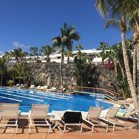 Сasa de vacaciones Luxury House Tiati